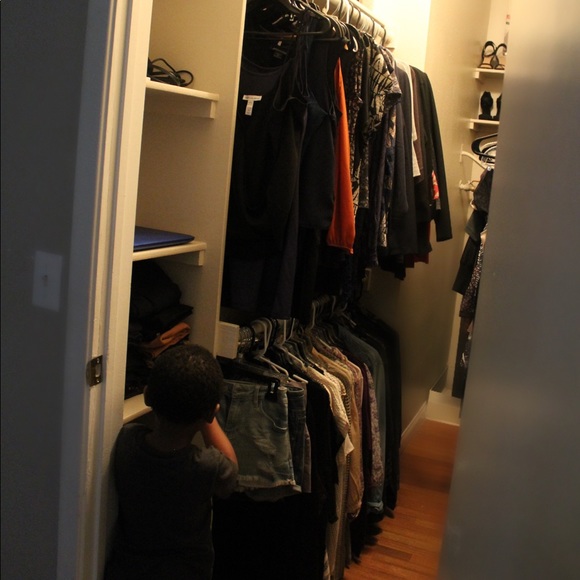 Meet your Posher 👋🏽 - Picture 2 of 2